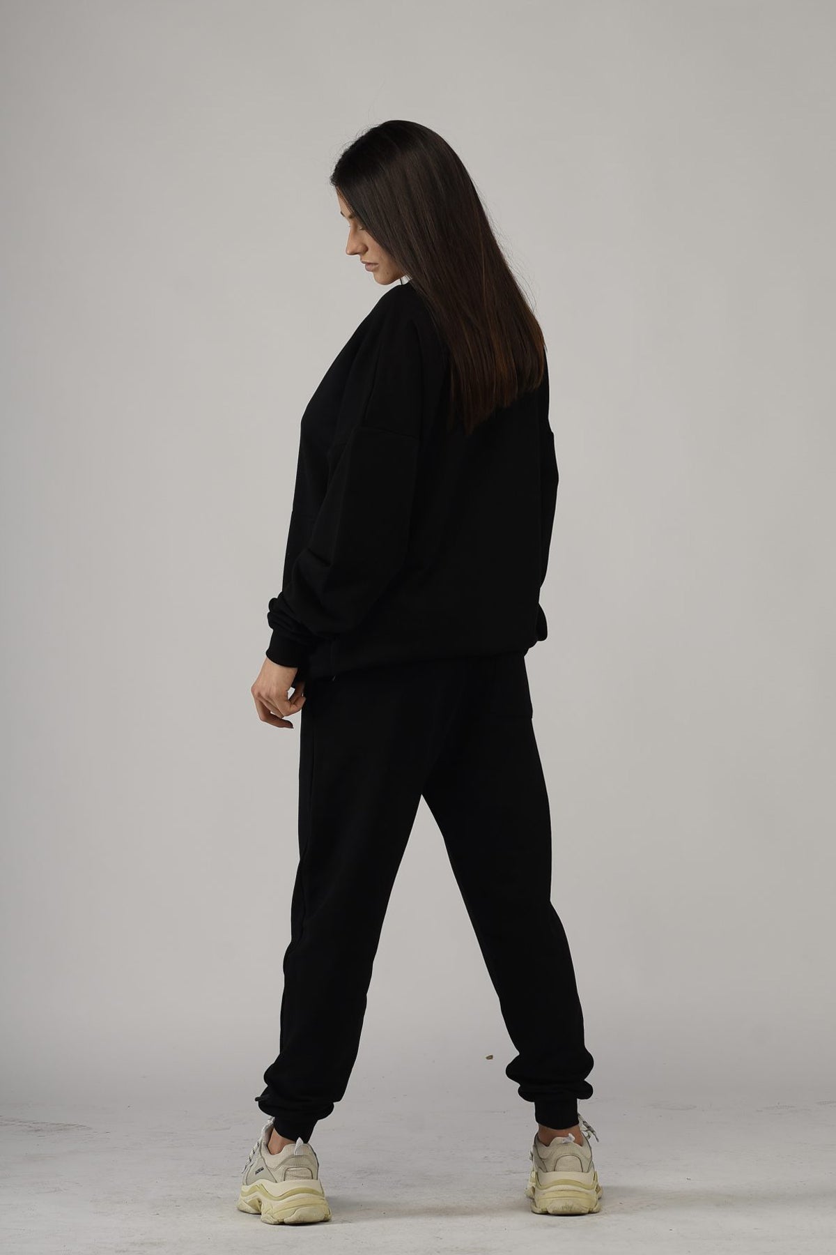 Bluza neagra Cardinal Confident Concept Store